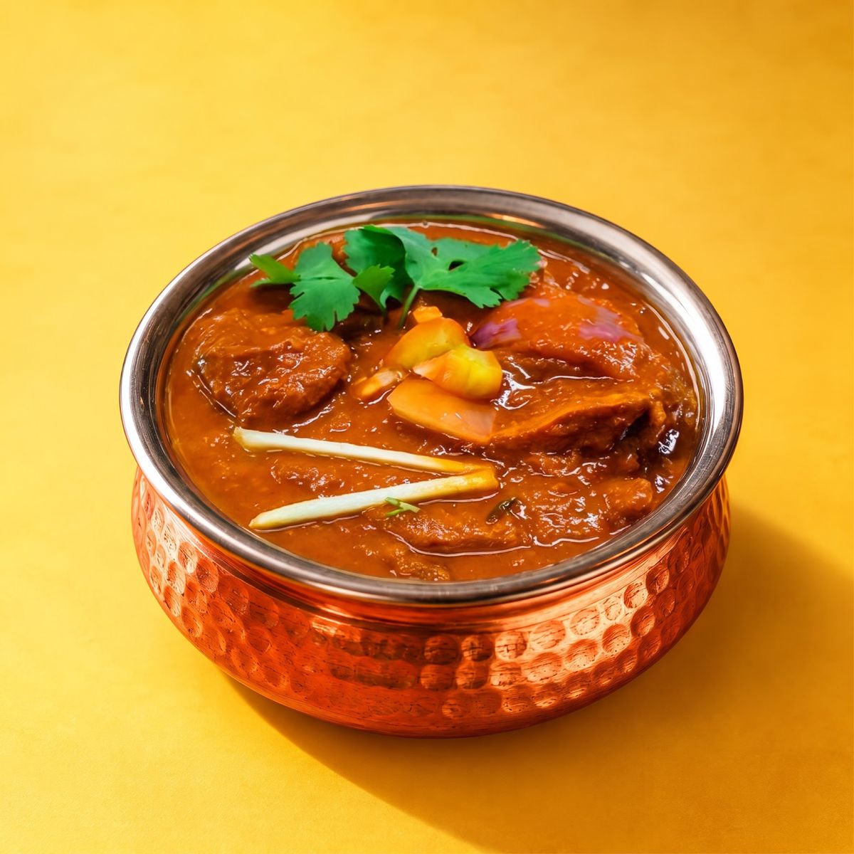 Chicken tikka masala with capsicum and onion